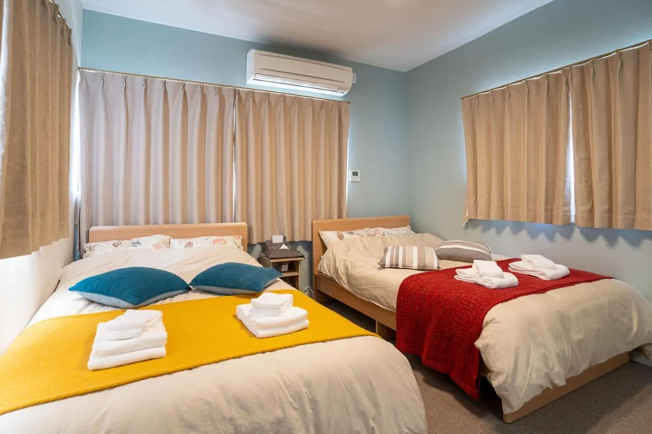 Nestay Inn Osaka Nanbakuromon